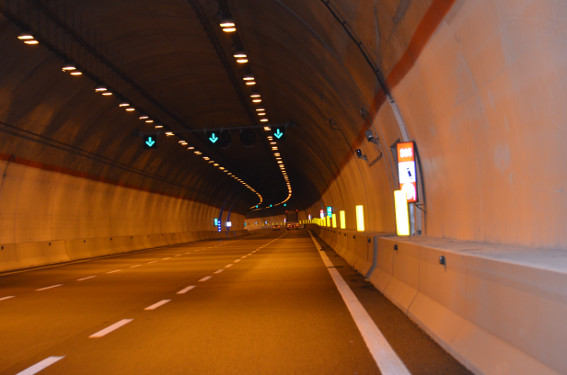 Autostrada del Mediterraneo Galleria SantAngelo 2